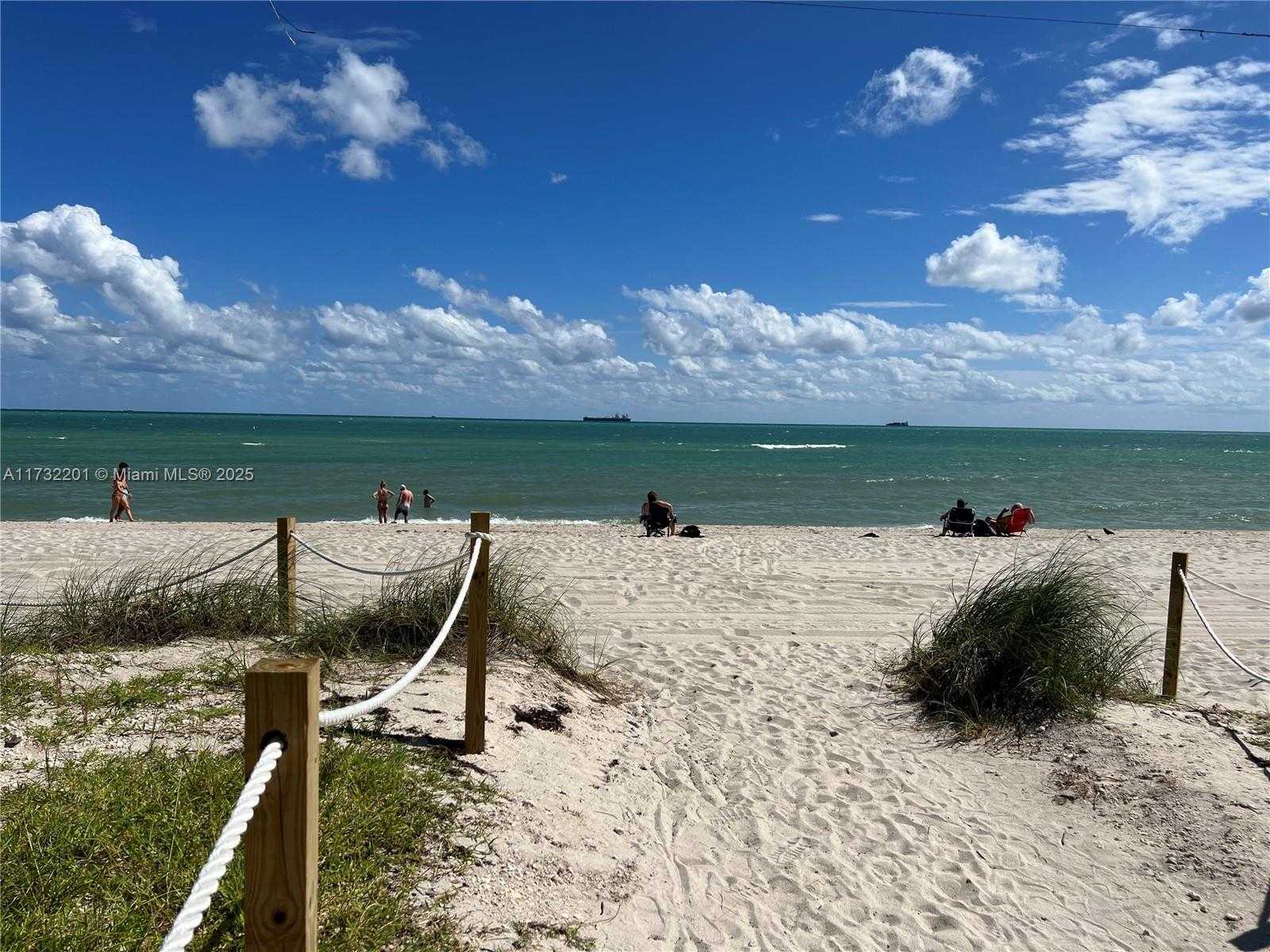Small Image of 2625 COLLINS AVE #1601, Miami Beach Number 42