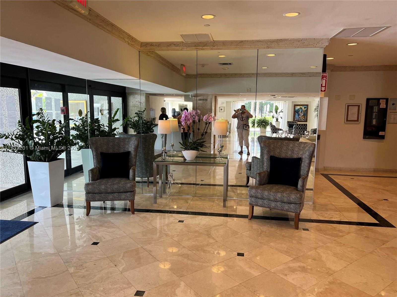 Small Image of 2625 COLLINS AVE #1601, Miami Beach Number 56