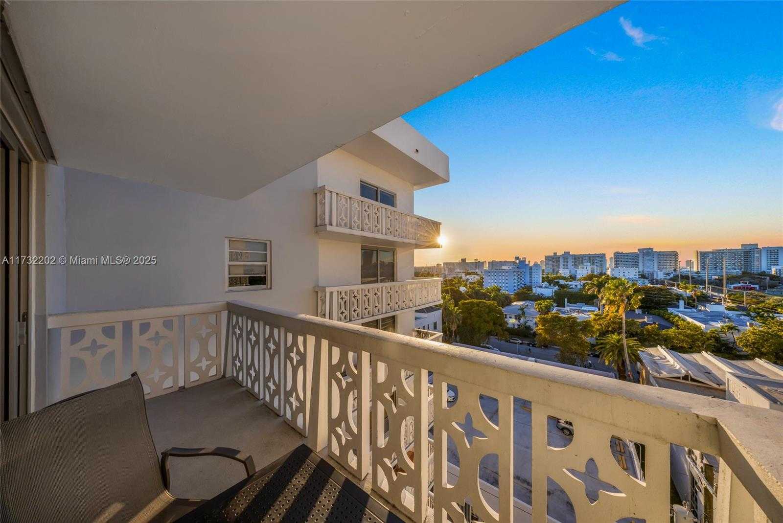 Small Image of 1020 MERIDIAN AVE #816, Miami Beach Number 15