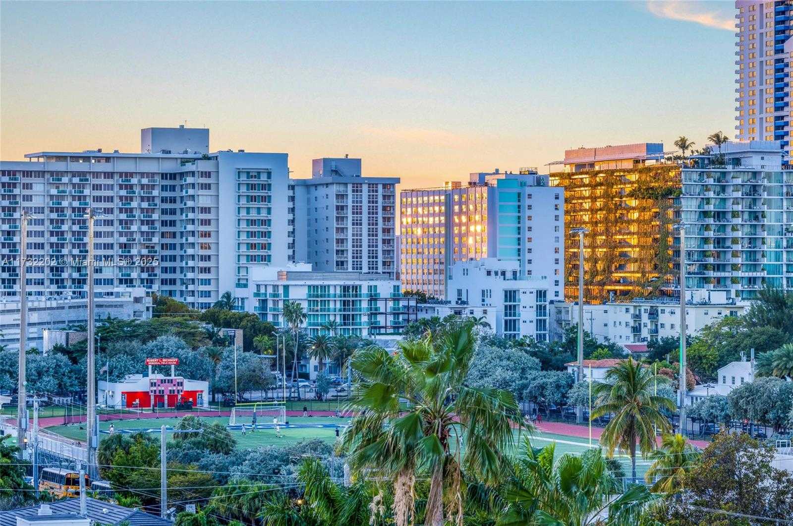 Small Image of 1020 MERIDIAN AVE #816, Miami Beach Number 19