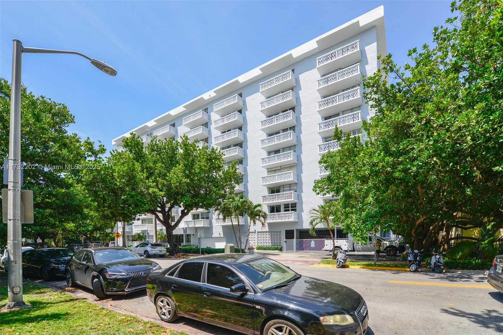 Small Image of 1020 MERIDIAN AVE #816, Miami Beach Number 28