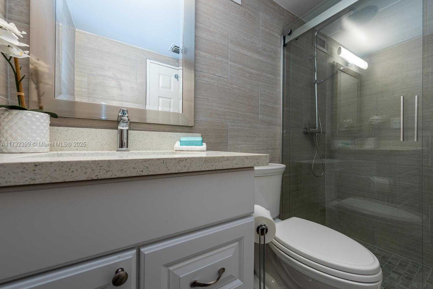 Small Image of 2501 SOUTH OCEAN DR #1012(available NOW), Hollywood Number 19