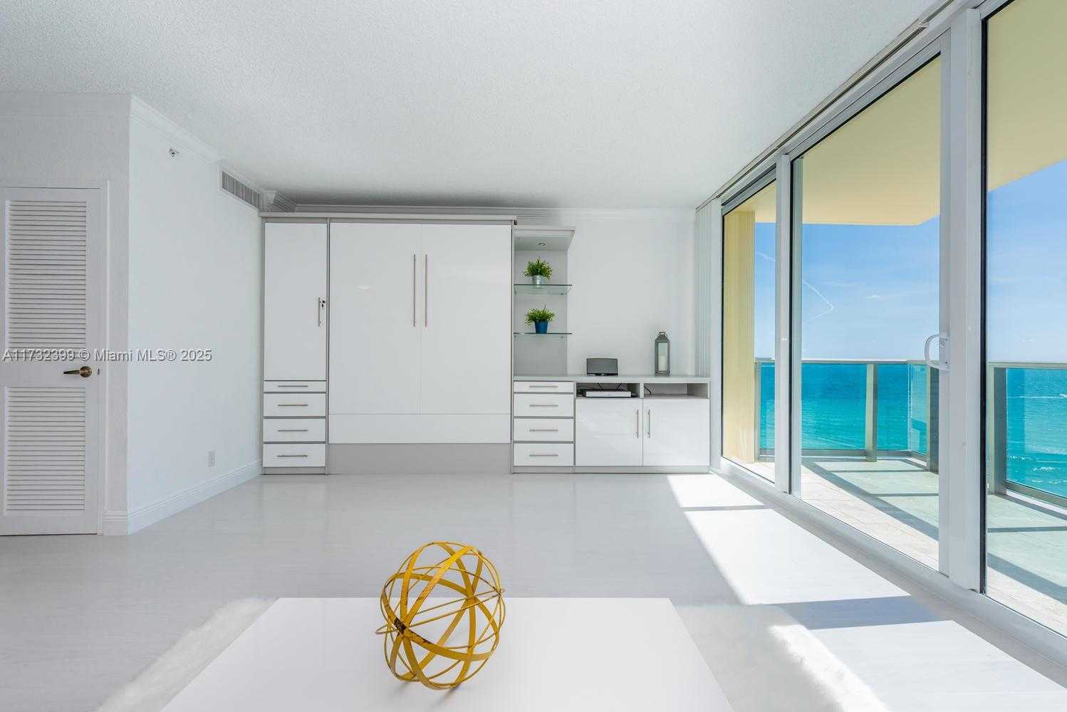Small Image of 2501 SOUTH OCEAN DR #1012(available NOW), Hollywood Number 3