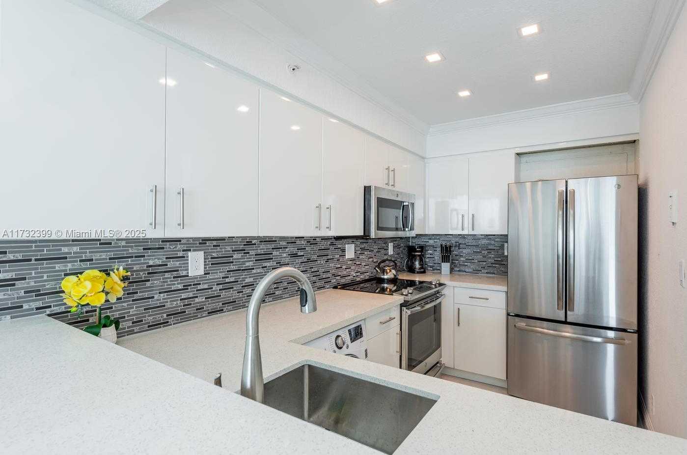 Small Image of 2501 SOUTH OCEAN DR #1012(available NOW), Hollywood Number 5