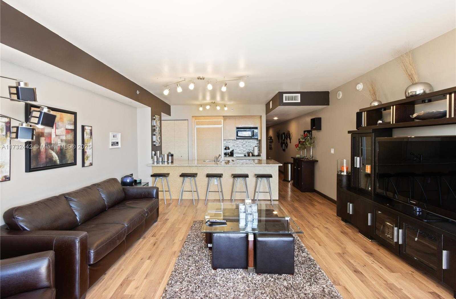 Small Image of 1830 SOUTH OCEAN DR #2105, Hallandale Beach Number 3