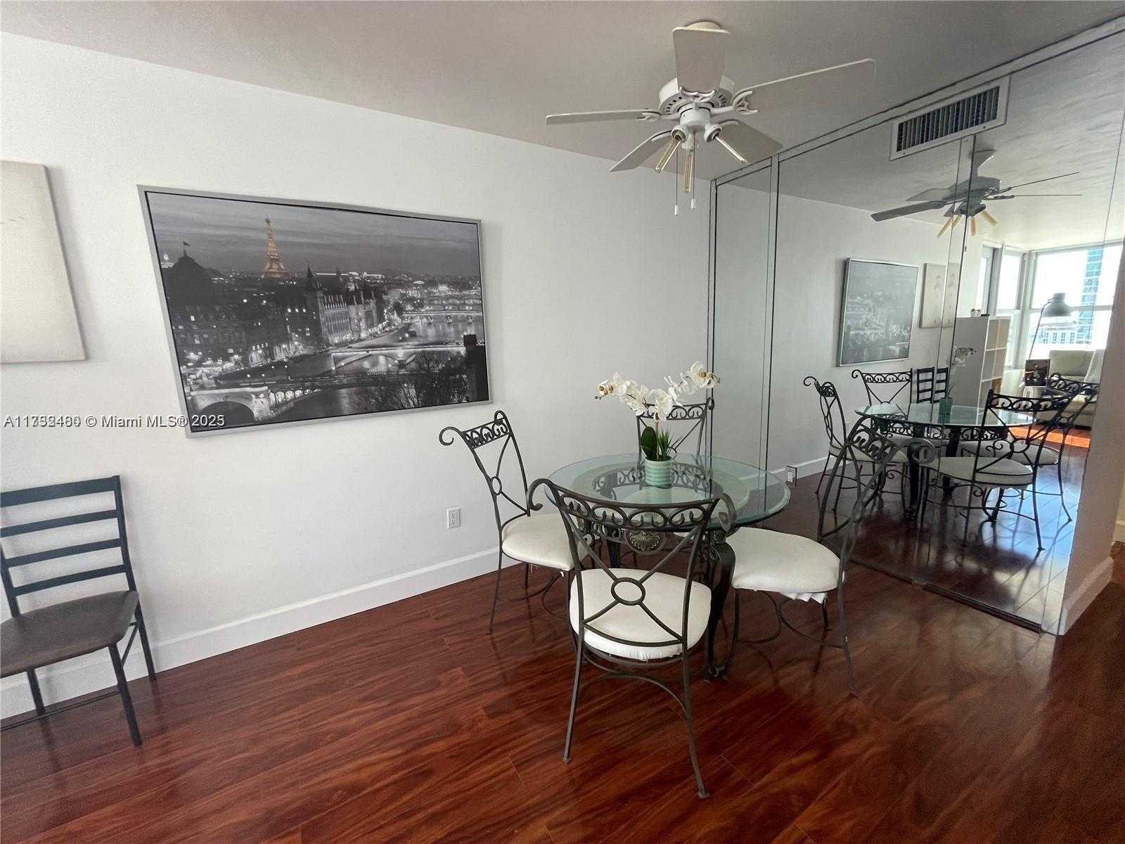 Small Image of 2899 COLLINS AVE #1420, Miami Beach Number 7
