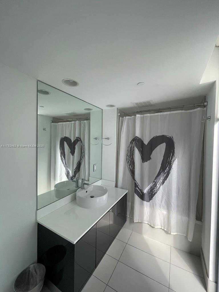 Small Image of 31 SOUTH EAST 6TH ST #2607, Miami Number 11