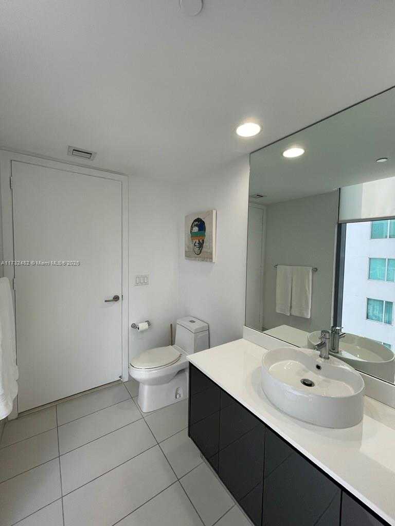 Small Image of 31 SOUTH EAST 6TH ST #2607, Miami Number 14