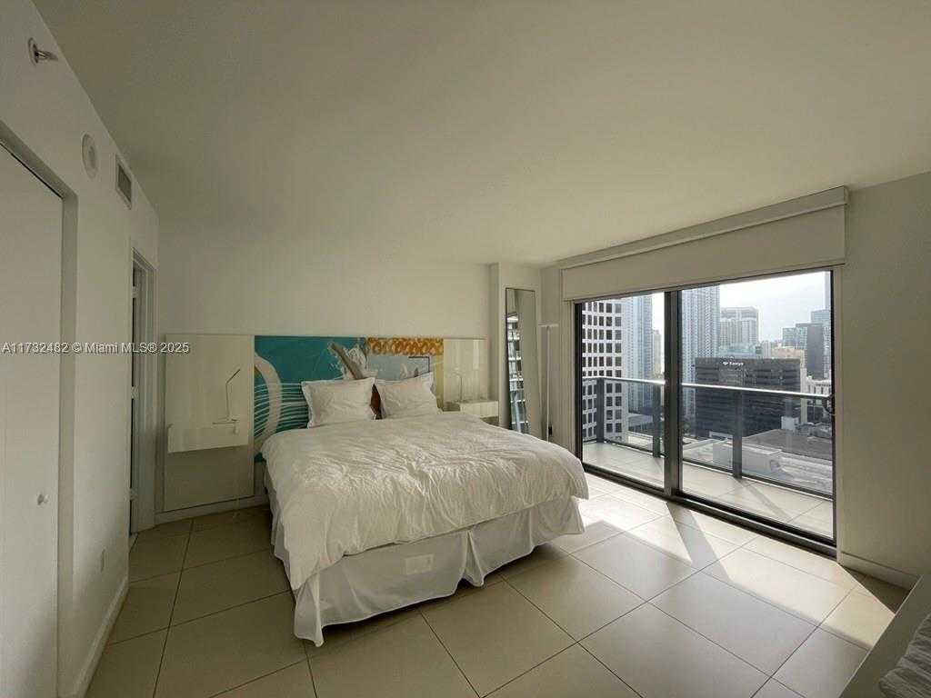 Small Image of 31 SOUTH EAST 6TH ST #2607, Miami Number 9