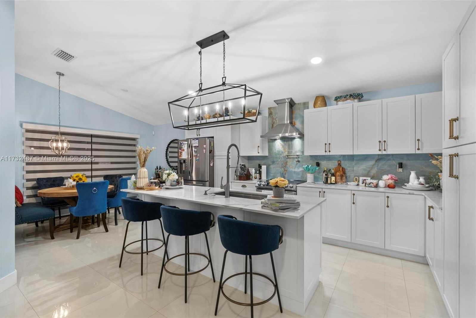 Small Image of 17900 SOUTH WEST 143RD CT, Miami Number 2