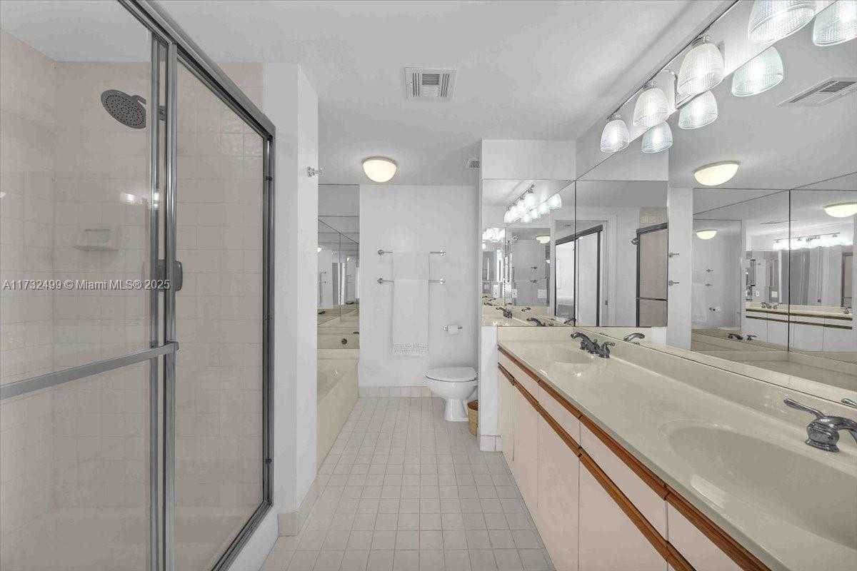 Small Image of 3610 YACHT CLUB DR #1001, Aventura Number 17