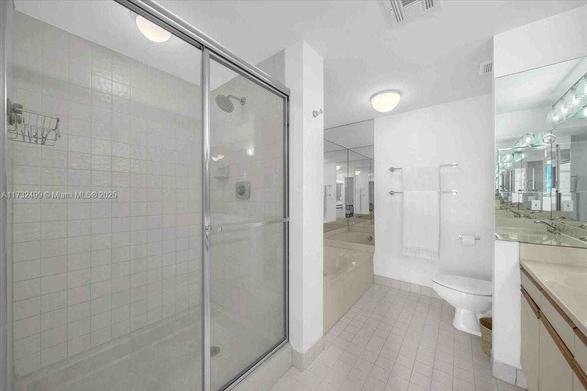 Small Image of 3610 YACHT CLUB DR #1001, Aventura Number 18