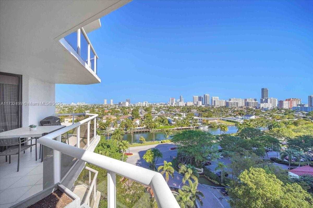 Small Image of 3610 YACHT CLUB DR #1001, Aventura Number 27