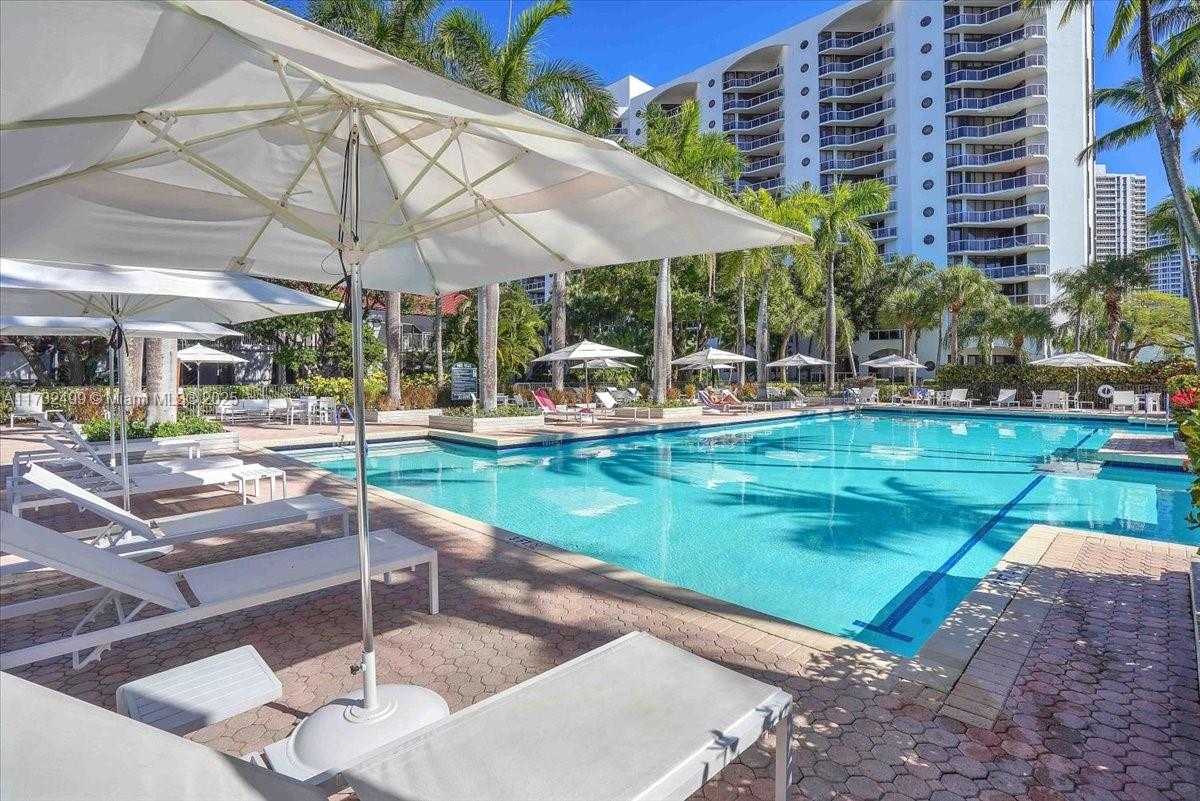 Small Image of 3610 YACHT CLUB DR #1001, Aventura Number 31