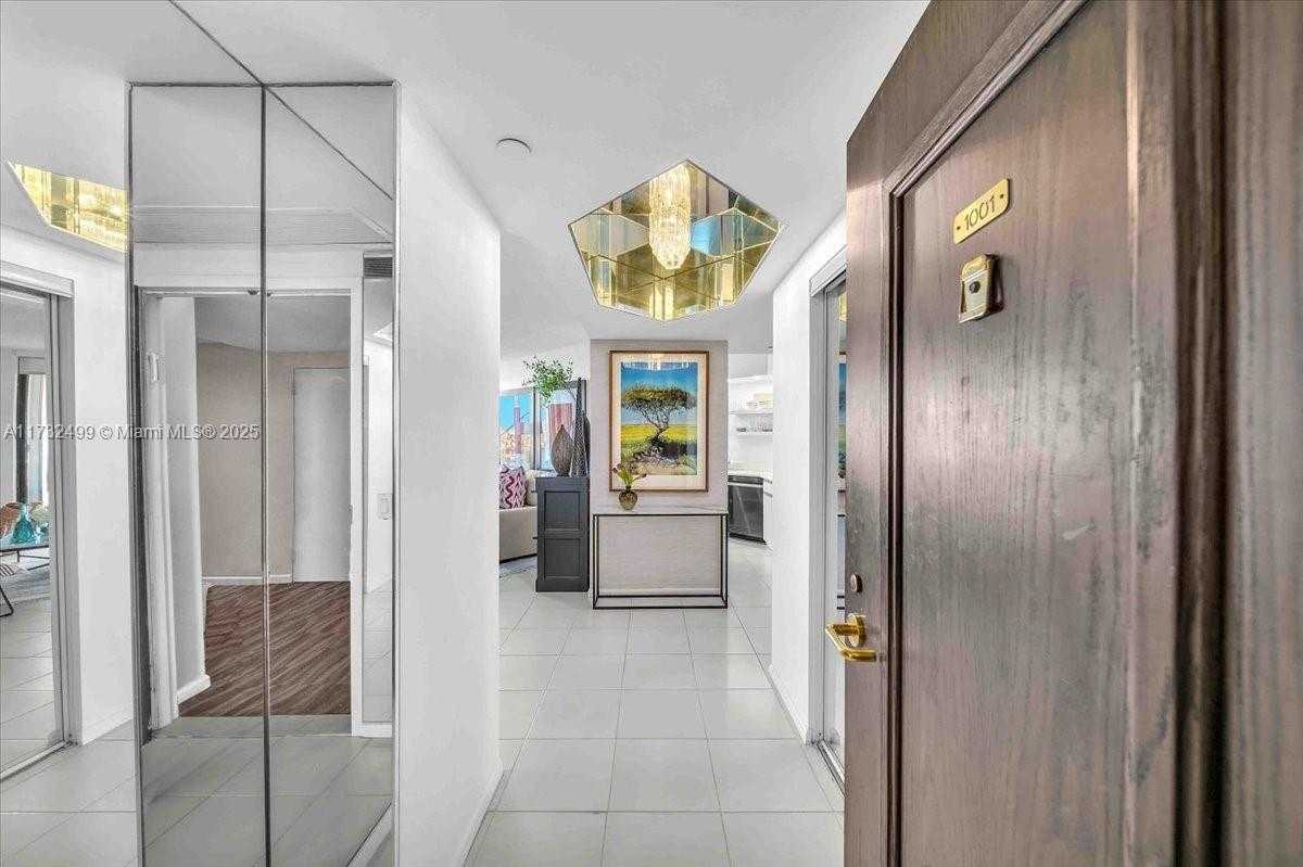 Small Image of 3610 YACHT CLUB DR #1001, Aventura Number 4