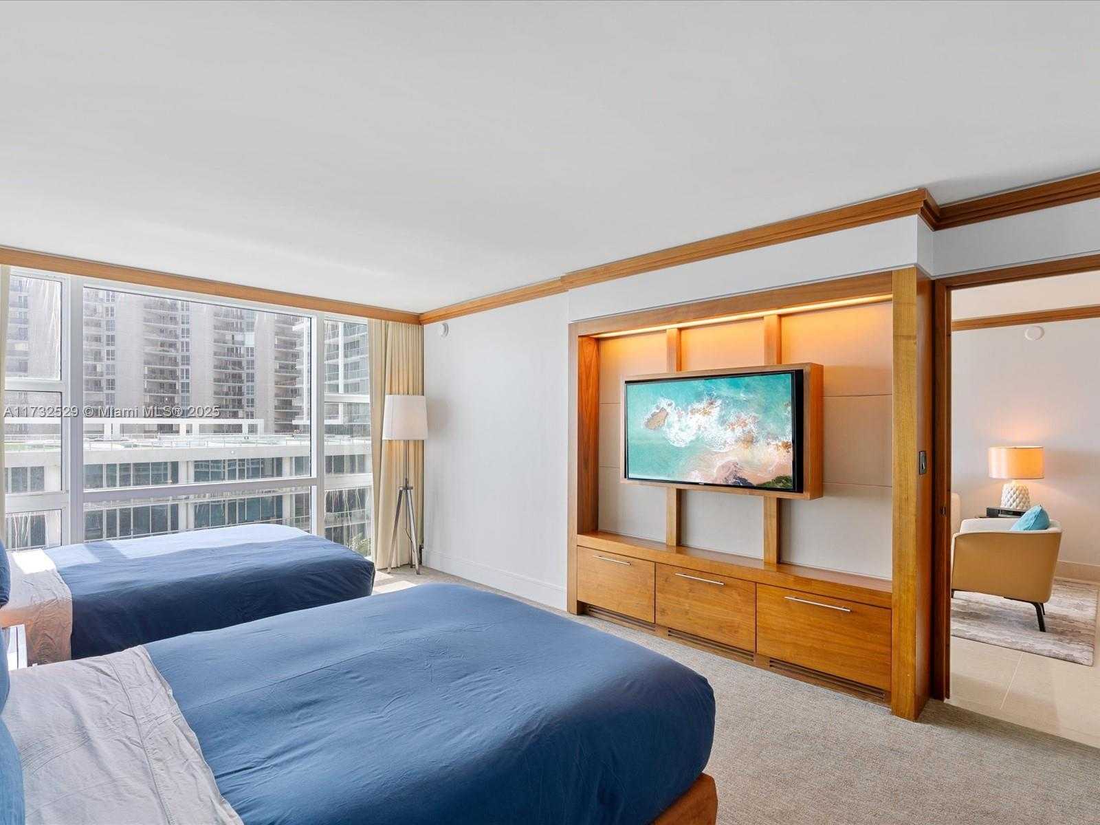 Small Image of 6801 COLLINS AVE #716 (deed 708), Miami Beach Number 18