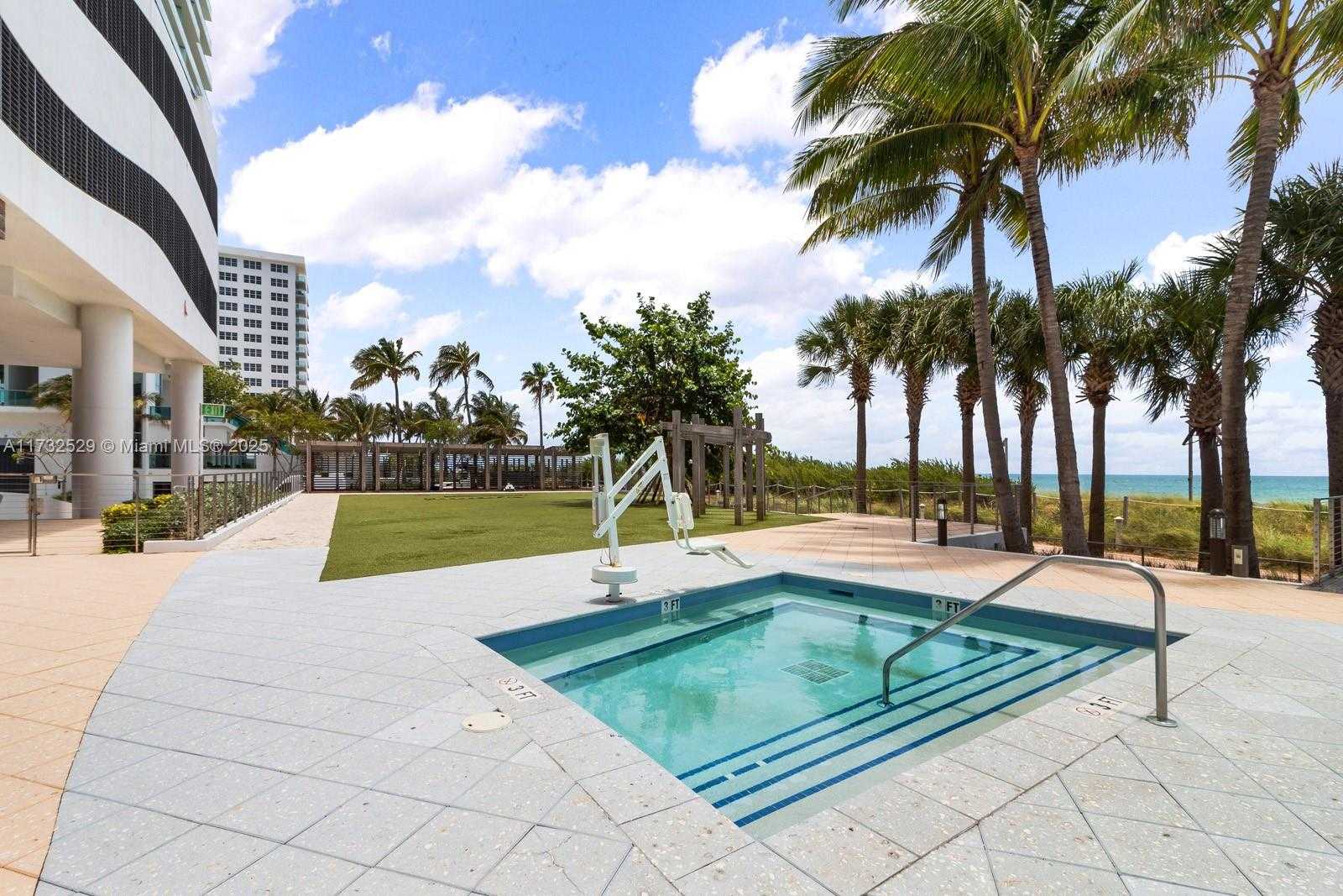 Small Image of 6801 COLLINS AVE #716 (deed 708), Miami Beach Number 32