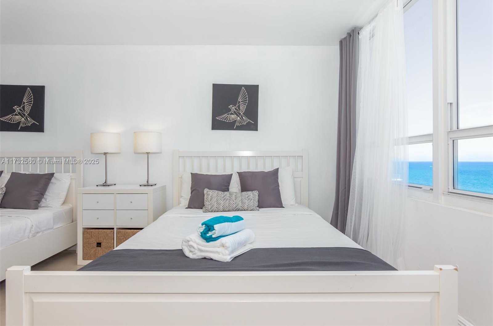 Small Image of 5445 COLLINS AVE #1633, Miami Beach Number 17