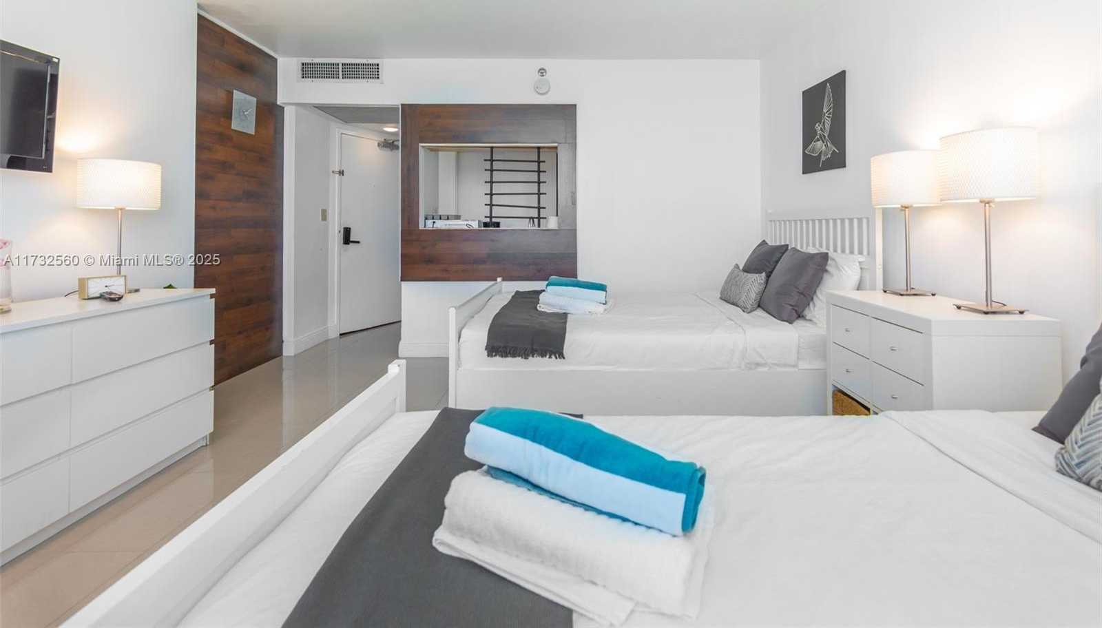 Small Image of 5445 COLLINS AVE #1633, Miami Beach Number 20