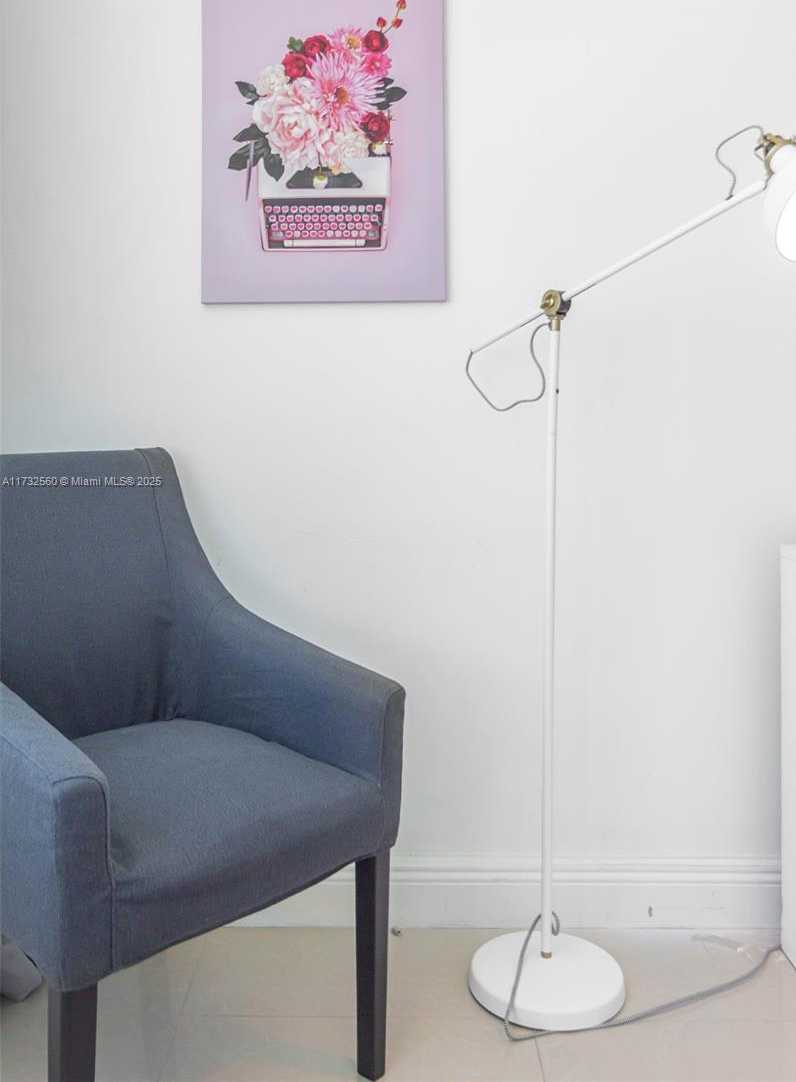 Small Image of 5445 COLLINS AVE #1633, Miami Beach Number 6