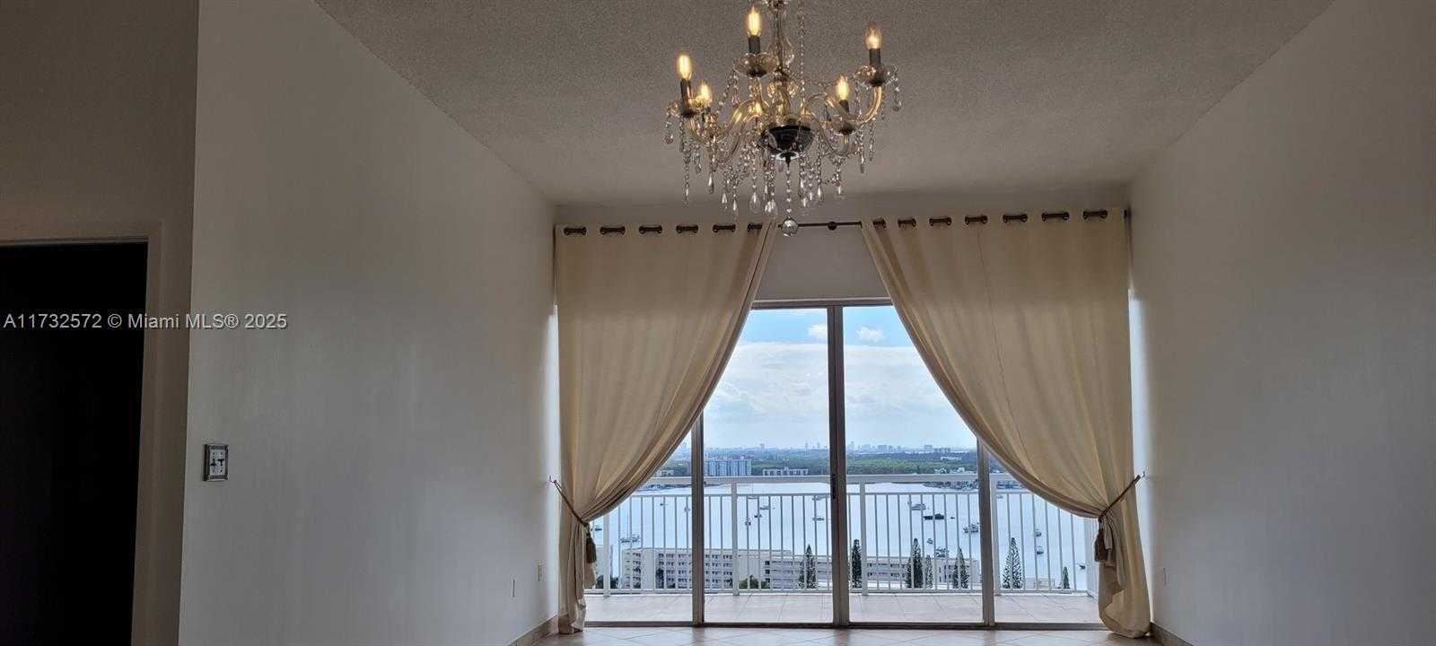Small Image of 18031 BISCAYNE BLVD #PH03, Aventura Number 11
