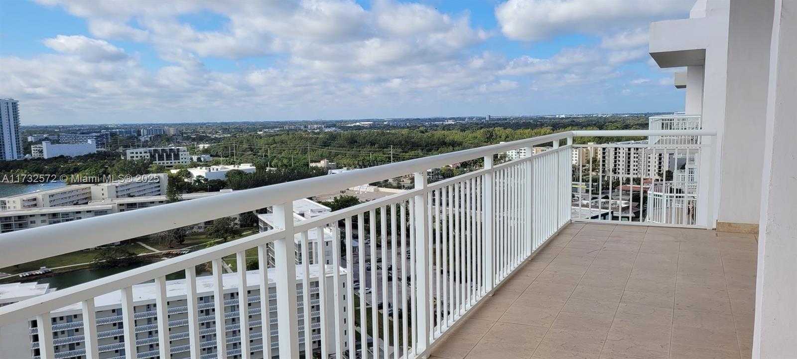 Small Image of 18031 BISCAYNE BLVD #PH03, Aventura Number 17