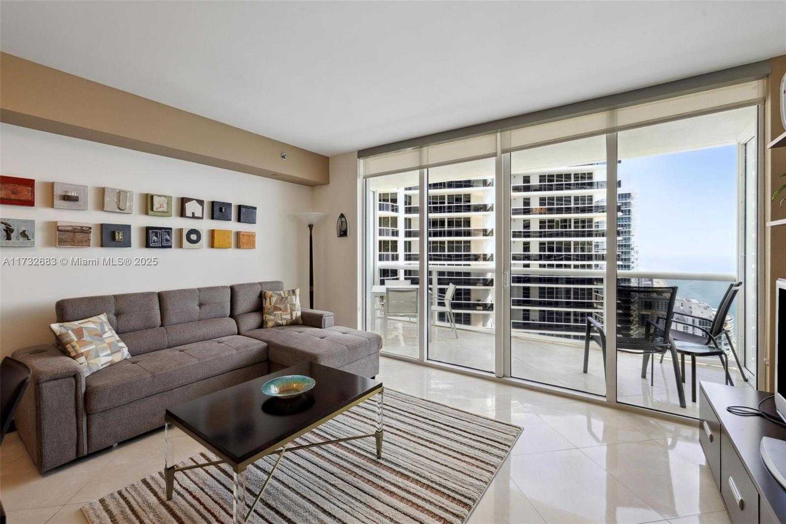Small Image of 1830 SOUTH OCEAN DR #3909, Hallandale Beach Number 2