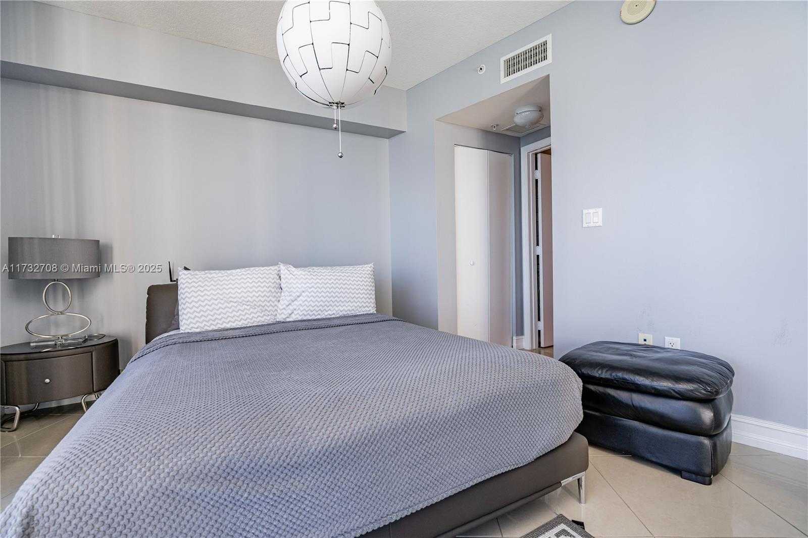 Small Image of 1750 NORTH BAYSHORE DR #2301, Miami Number 16