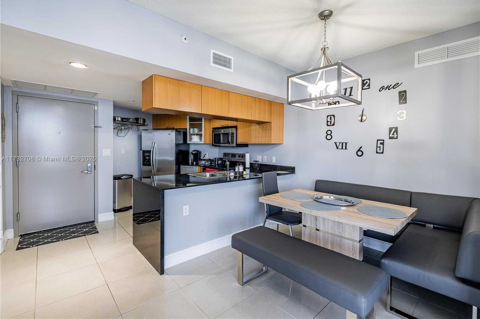Small Image of 1750 NORTH BAYSHORE DR #2301, Miami Number 3