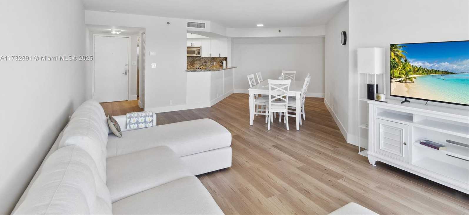 Small Image of 6767 COLLINS AVE #909, Miami Beach Number 2