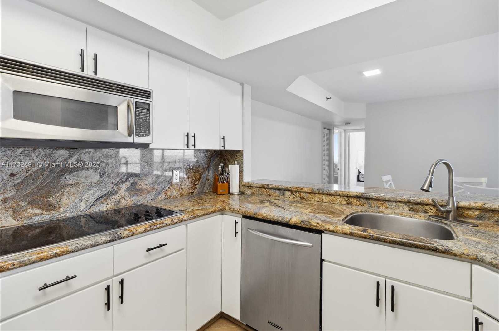 Small Image of 6767 COLLINS AVE #909, Miami Beach Number 6