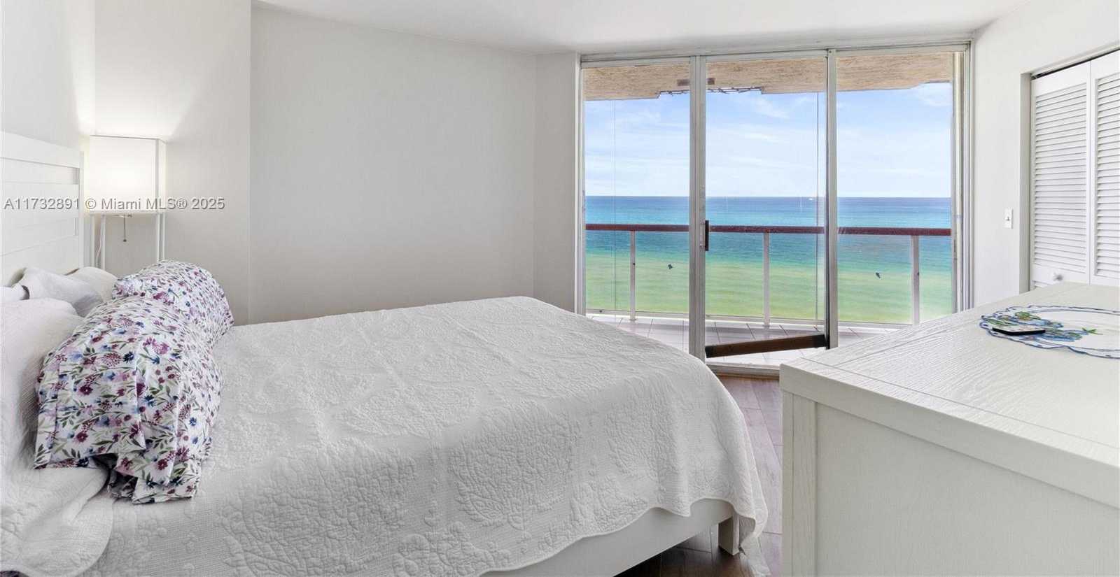 Small Image of 6767 COLLINS AVE #909, Miami Beach Number 9