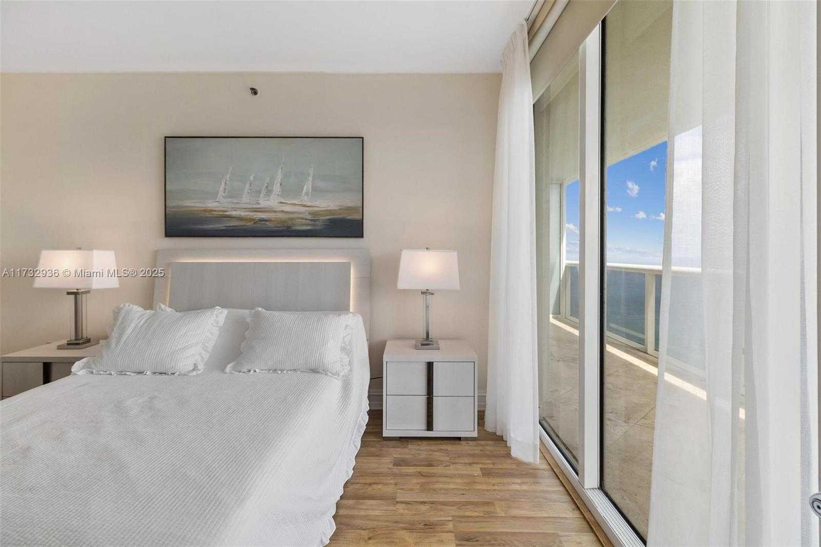 Small Image of 1830 SOUTH OCEAN DR #4706, Hallandale Beach Number 14