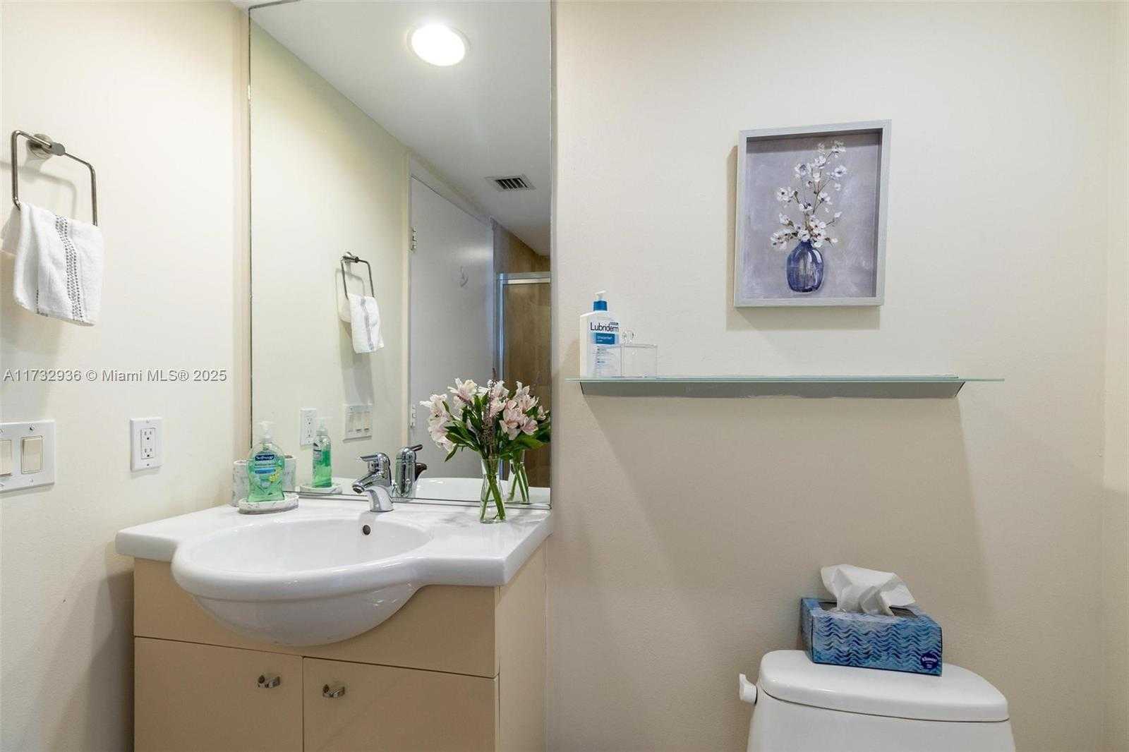 Small Image of 1830 SOUTH OCEAN DR #4706, Hallandale Beach Number 15