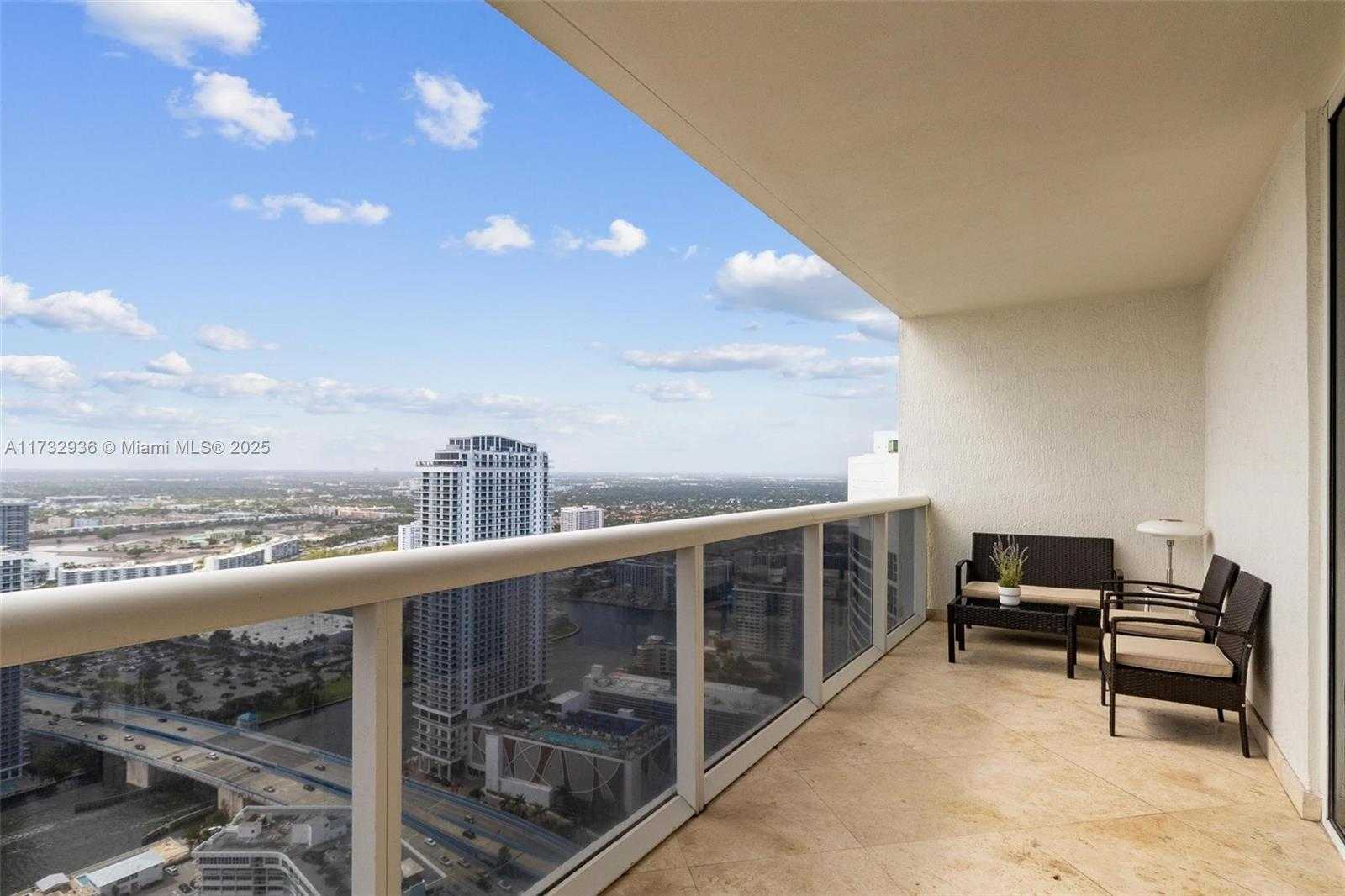 Small Image of 1830 SOUTH OCEAN DR #4706, Hallandale Beach Number 16