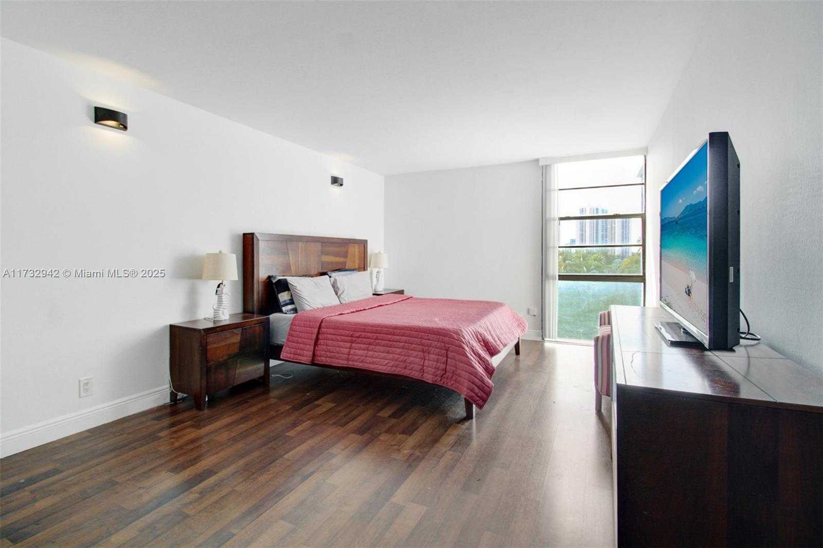 Small Image of 3401 NORTH COUNTRY CLUB DR #614, Aventura Number 10