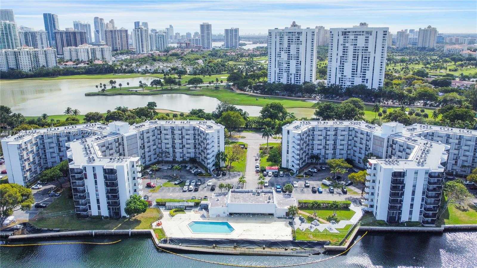 Small Image of 3401 NORTH COUNTRY CLUB DR #614, Aventura Number 3