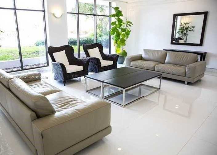 Small Image of 5700 COLLINS AVE #5J, Miami Beach Number 24