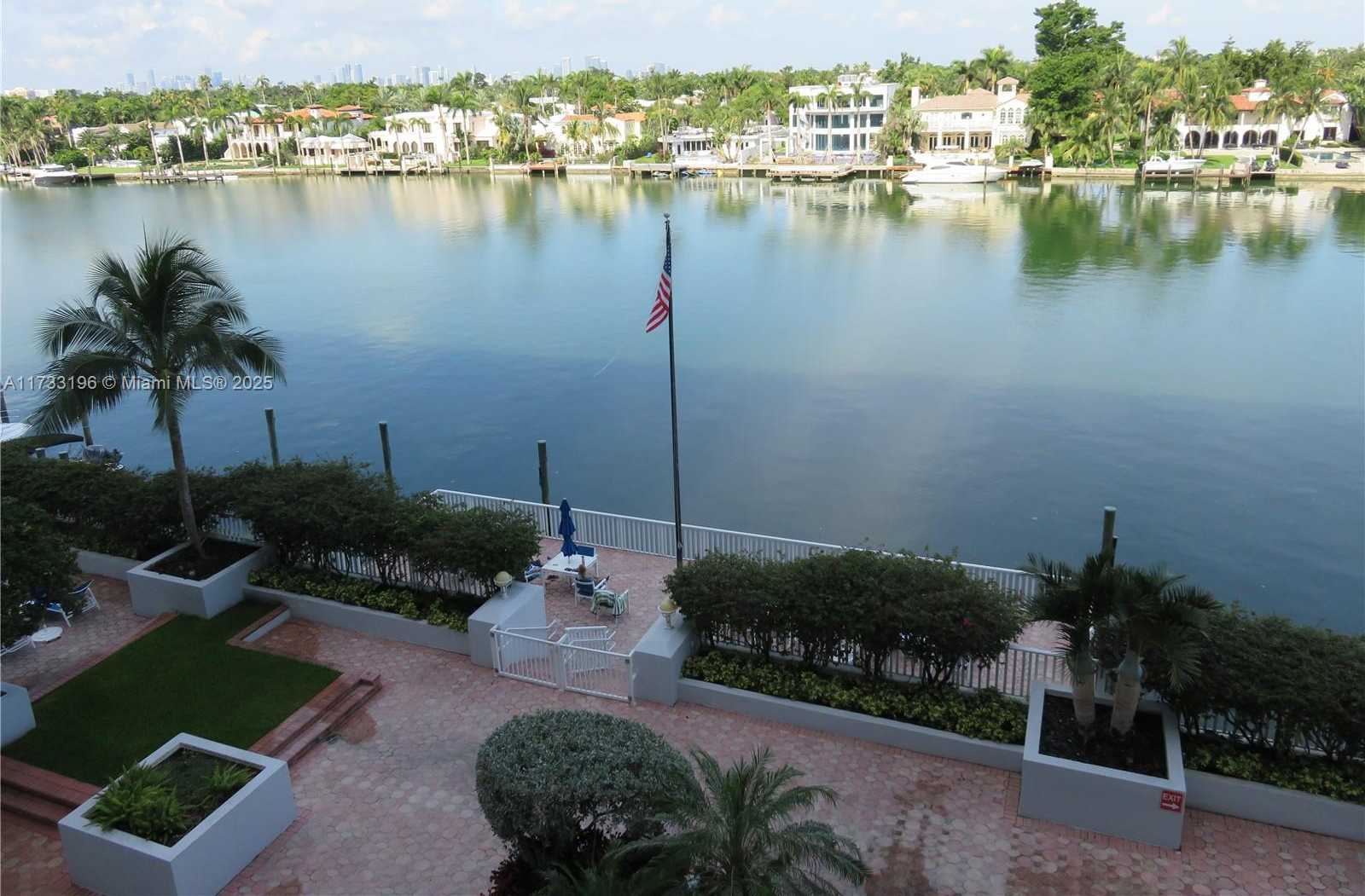 Small Image of 5700 COLLINS AVE #5J, Miami Beach Number 4