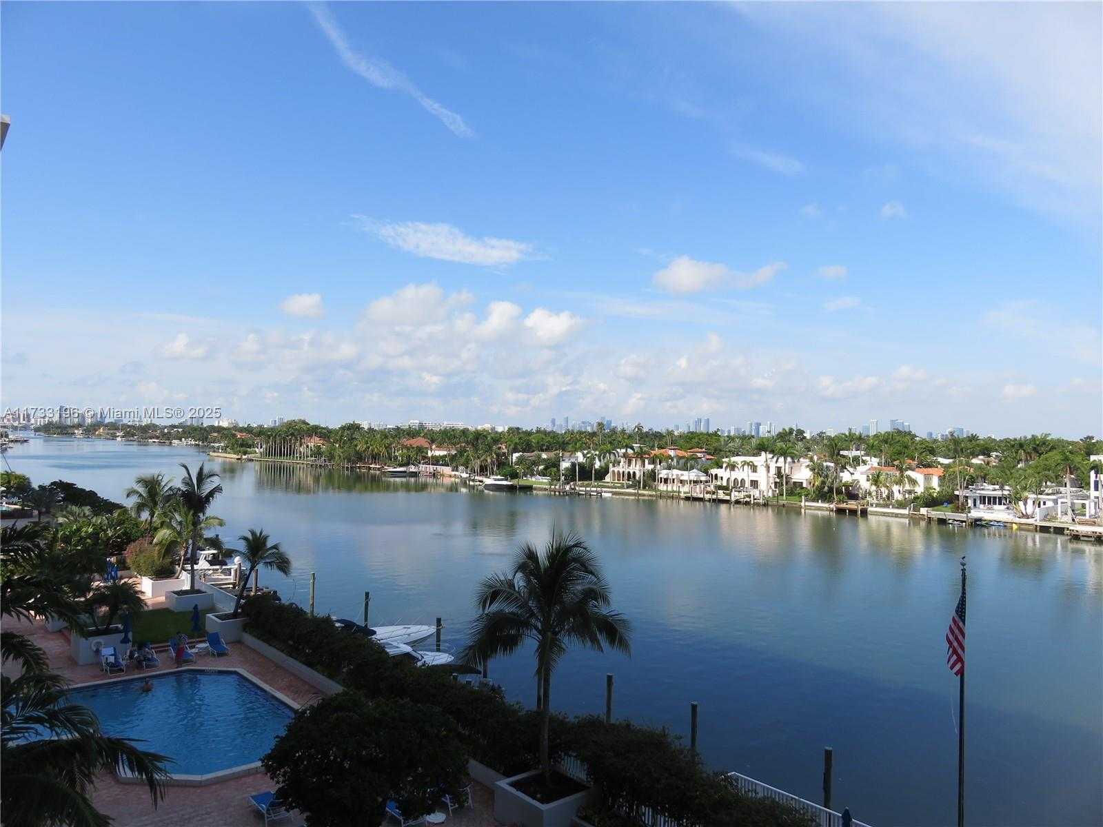 Small Image of 5700 COLLINS AVE #5J, Miami Beach Number 5