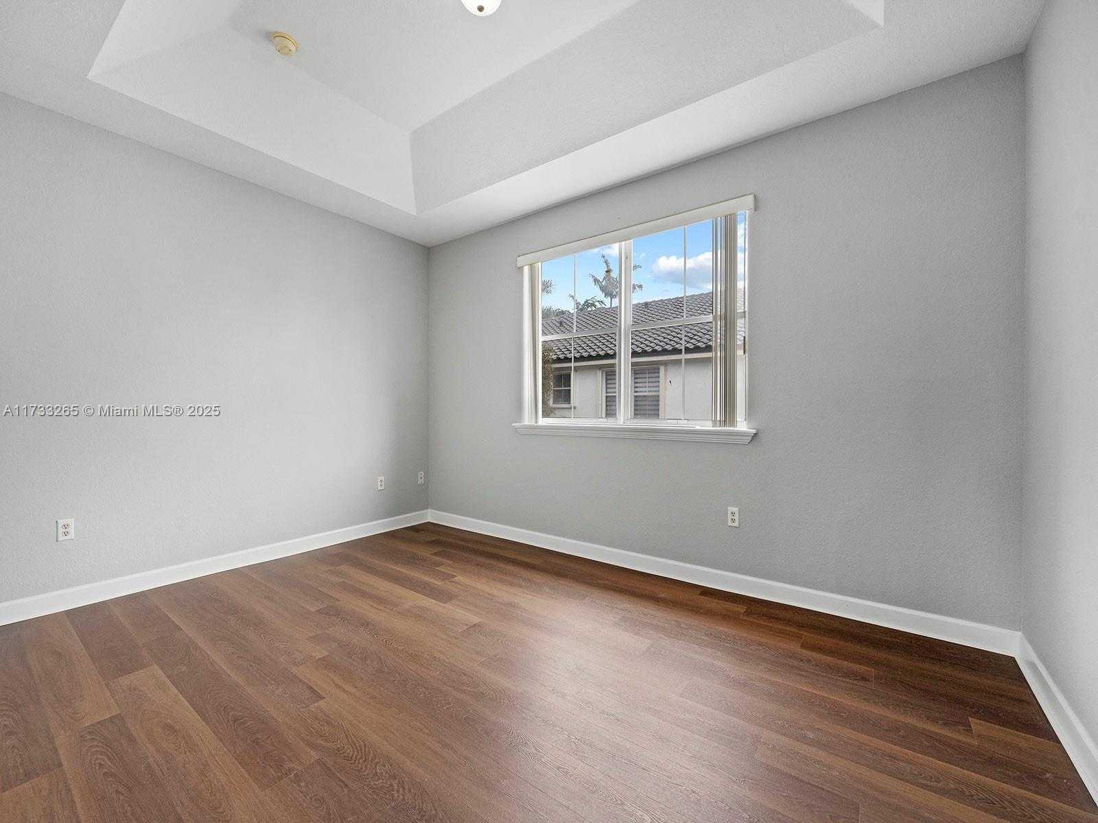 Small Image of 5460 NORTH WEST 107 AV #110, Doral Number 22