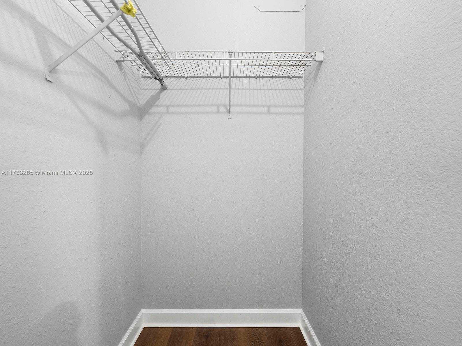 Small Image of 5460 NORTH WEST 107 AV #110, Doral Number 25