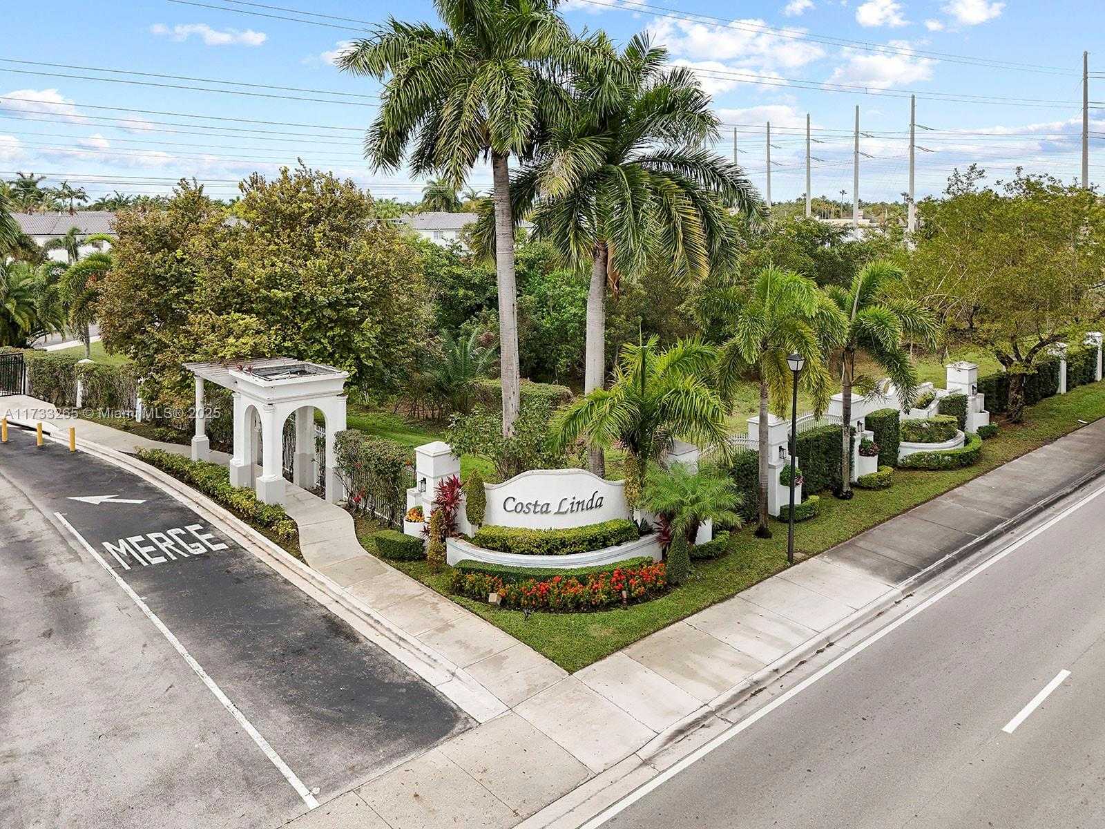 Small Image of 5460 NORTH WEST 107 AV #110, Doral Number 28