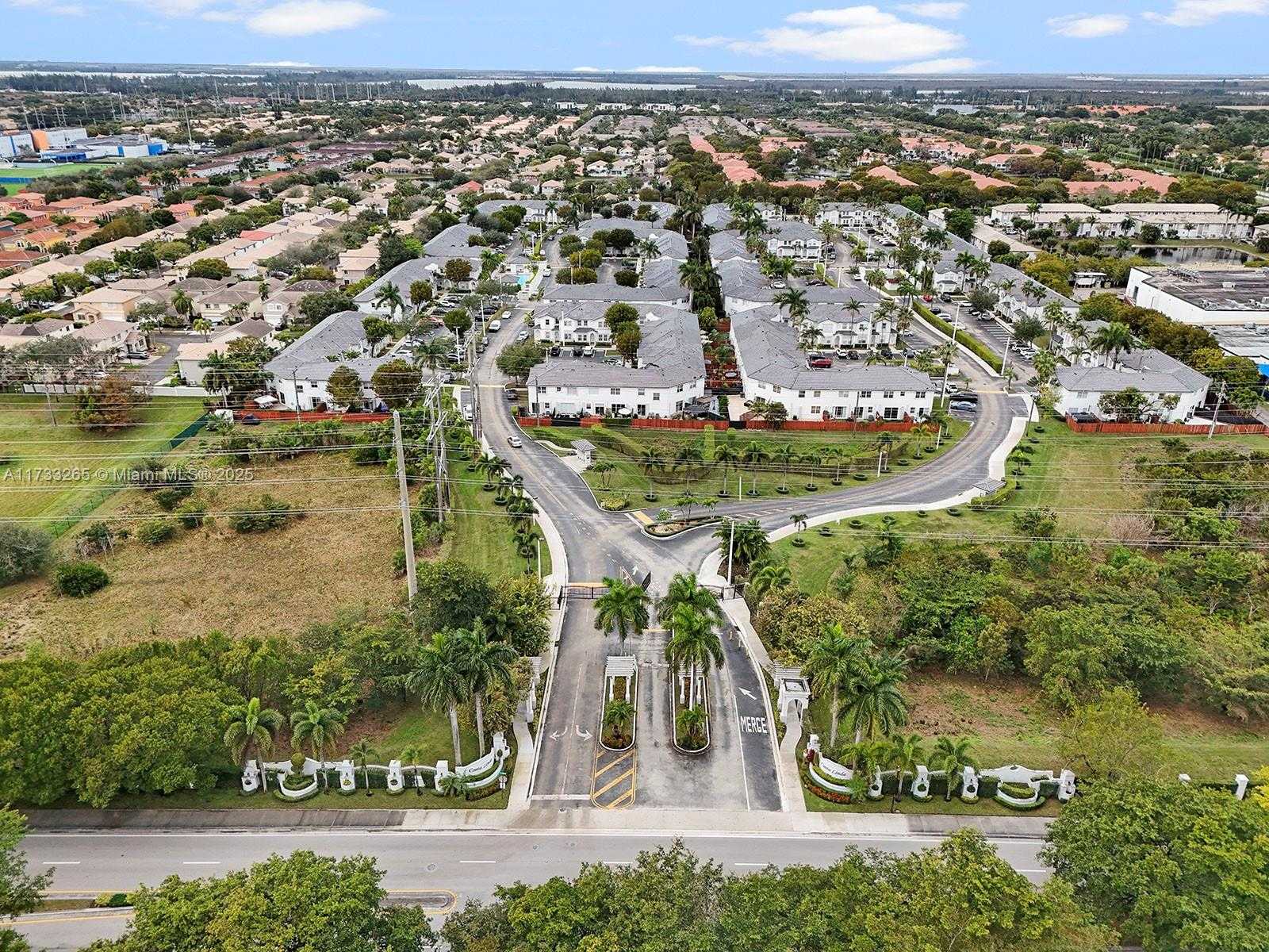 Small Image of 5460 NORTH WEST 107 AV #110, Doral Number 29