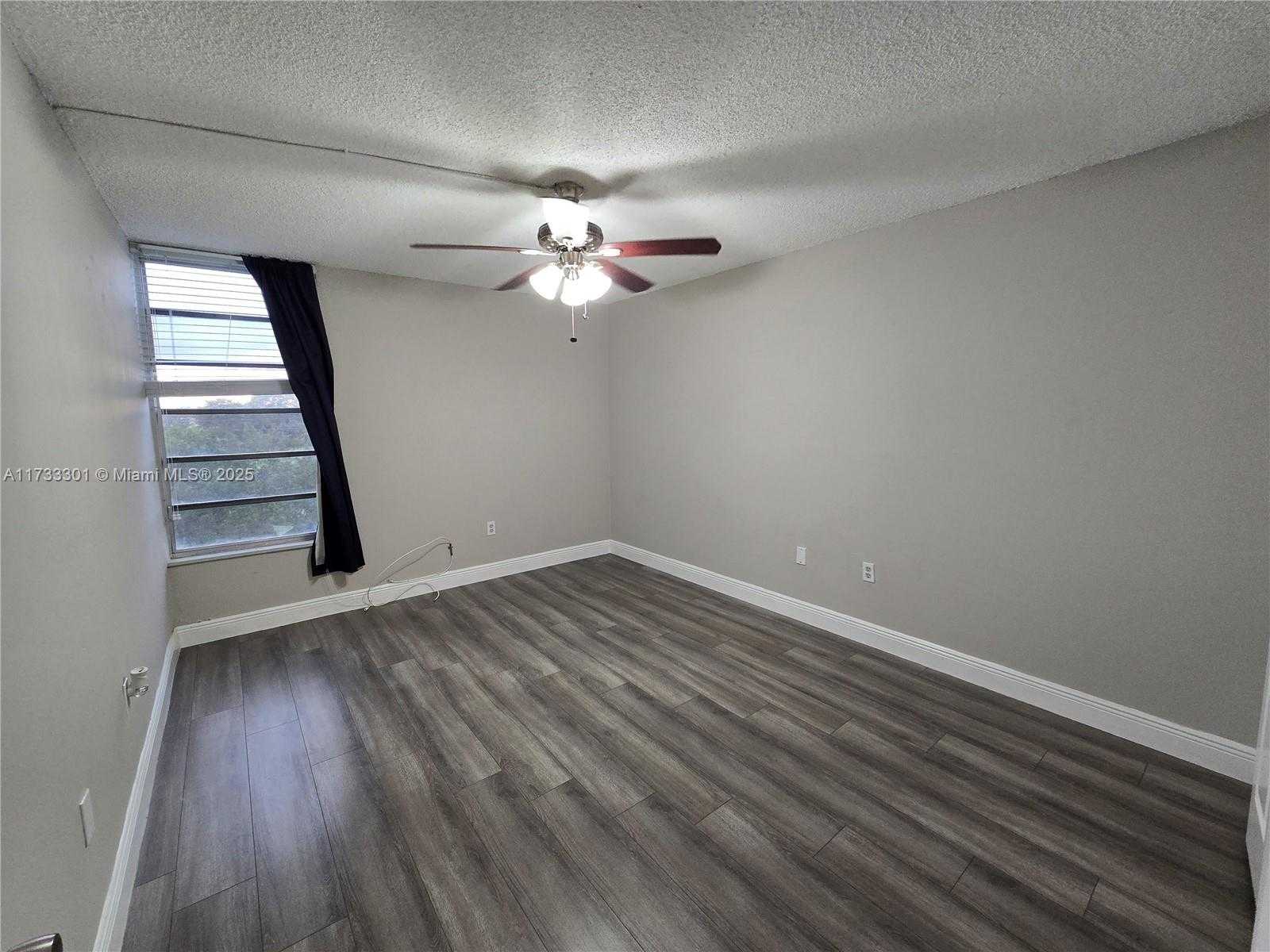 Small Image of 8870 FONTAINEBLEAU BLVD #502, Miami Number 6