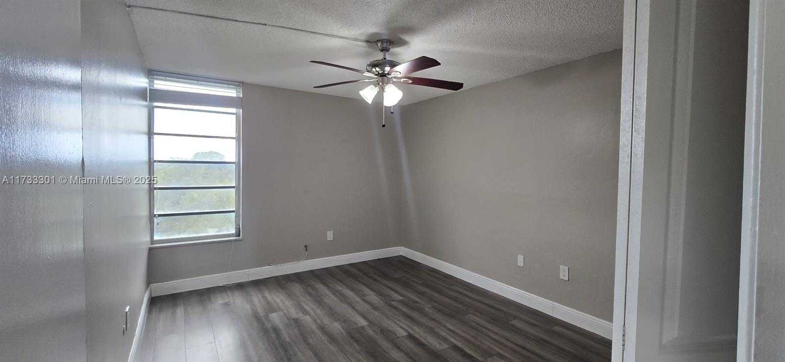 Small Image of 8870 FONTAINEBLEAU BLVD #502, Miami Number 7