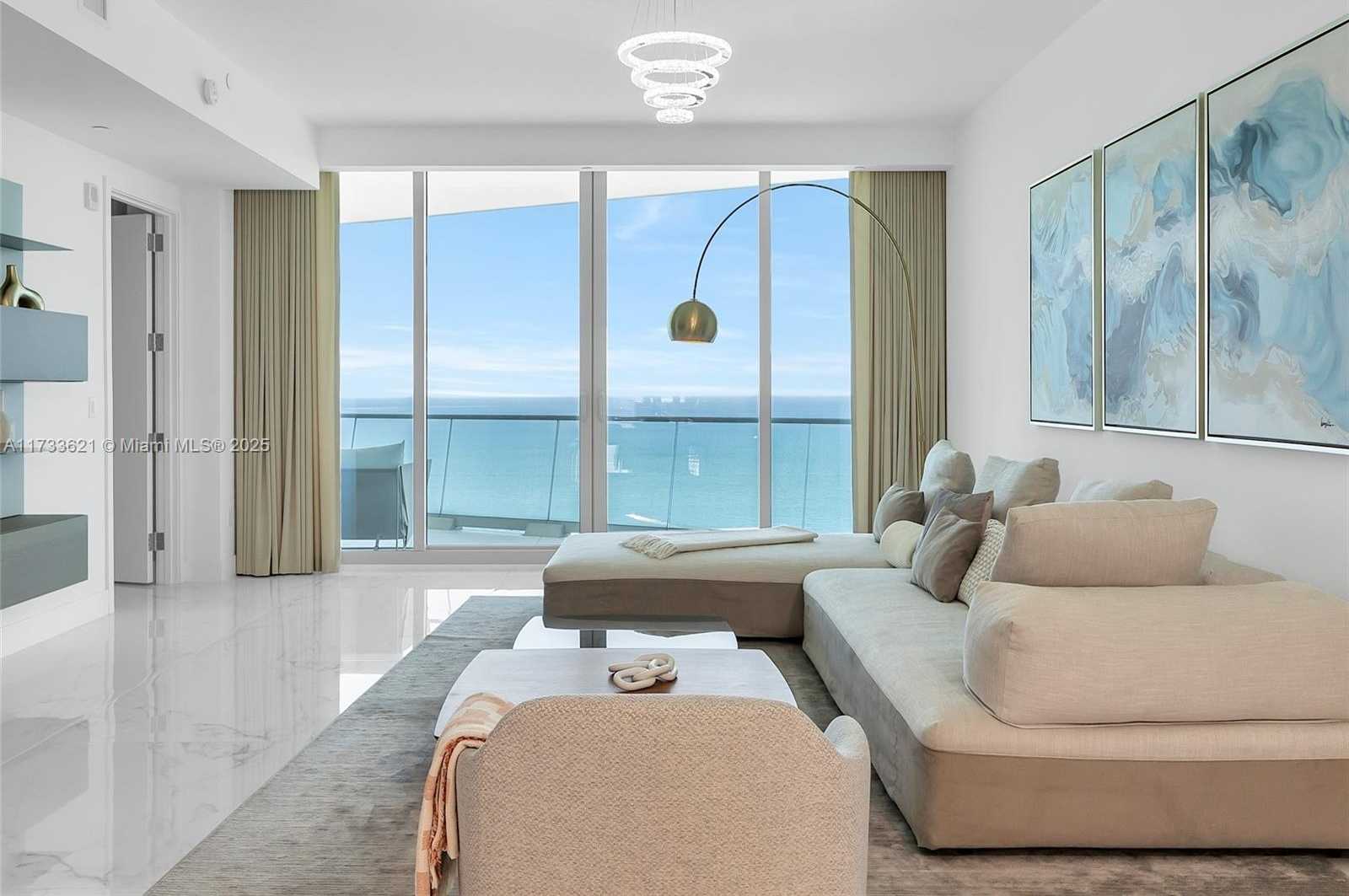 Small Image of 16901 Collins Ave, Sunny Isles Beach, FL 33160, USA Number 13