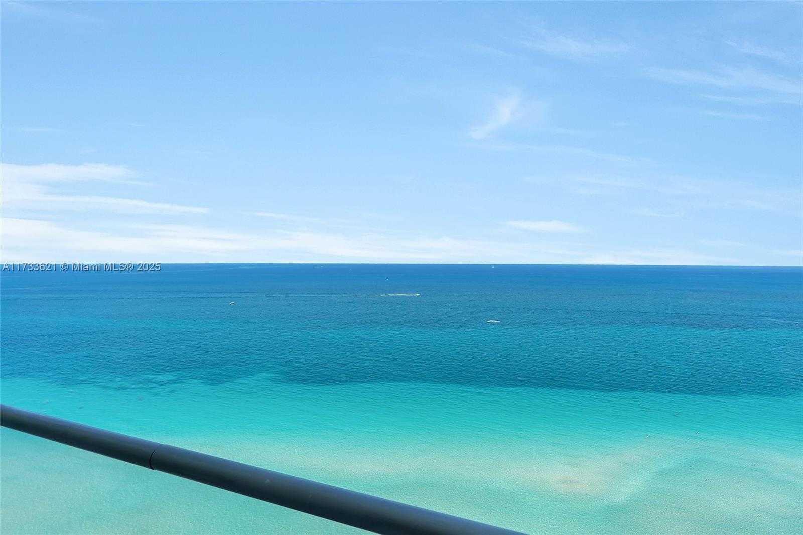 Small Image of 16901 Collins Ave, Sunny Isles Beach, FL 33160, USA Number 17