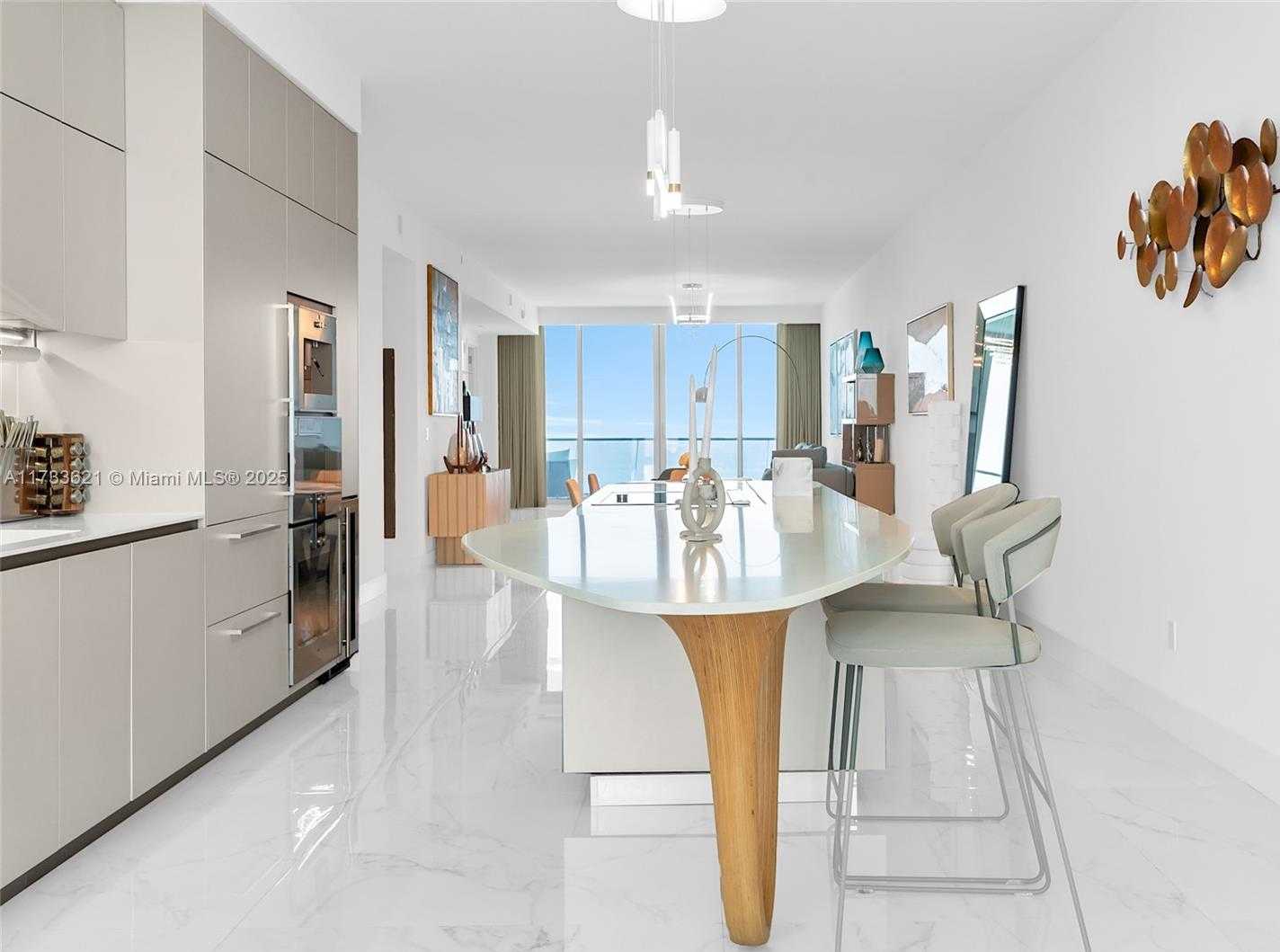 Small Image of 16901 Collins Ave, Sunny Isles Beach, FL 33160, USA Number 36
