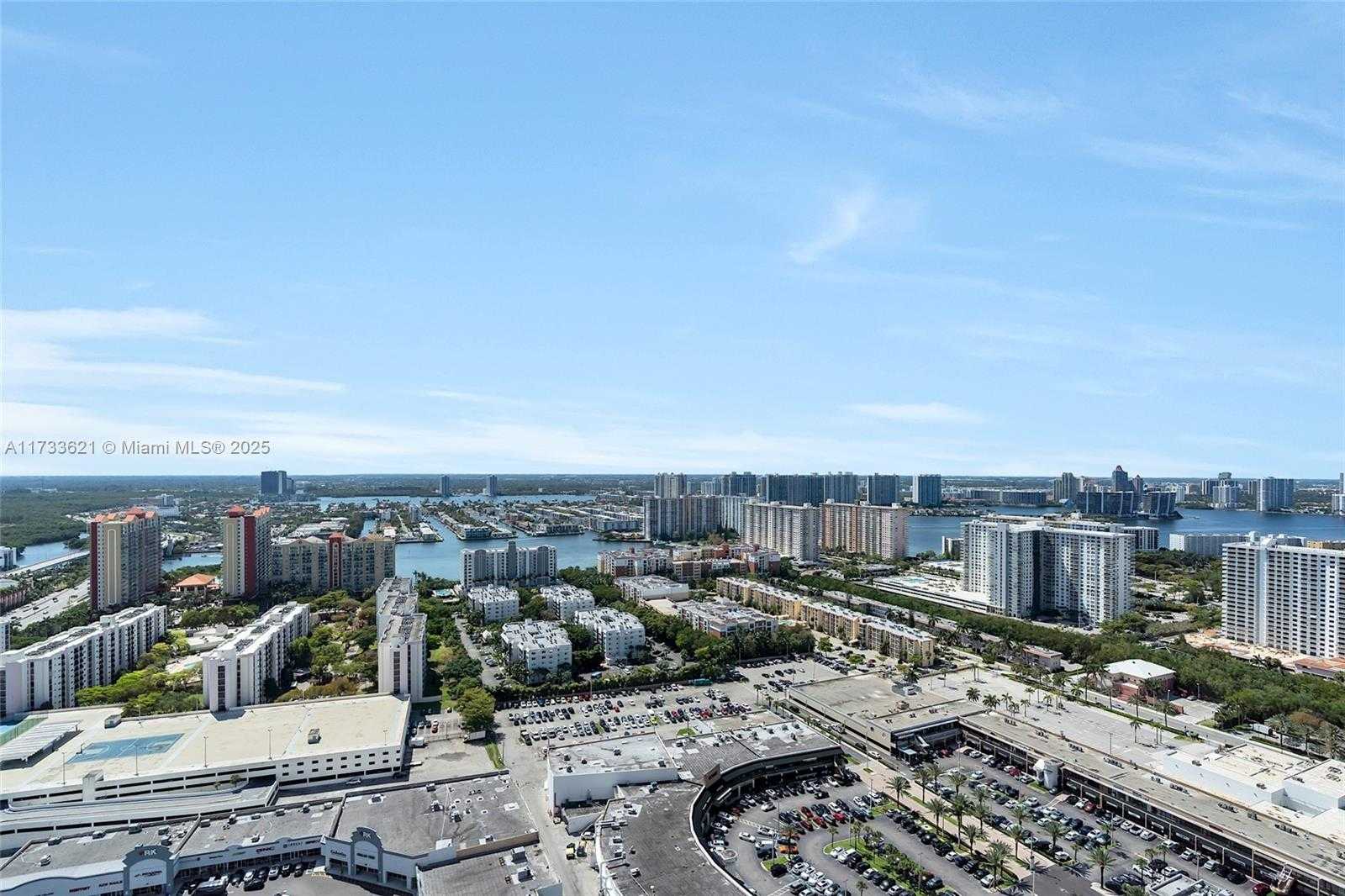 Small Image of 16901 Collins Ave, Sunny Isles Beach, FL 33160, USA Number 43